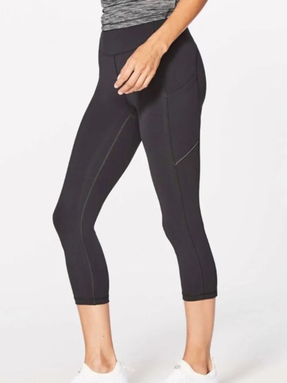 Lululemon Speed Up Crop *21" 14 EXC COND